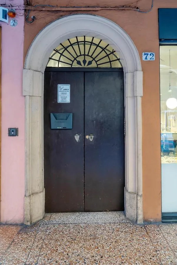 アパート Studio San Vitale By Wonderful Italy ボローニャ